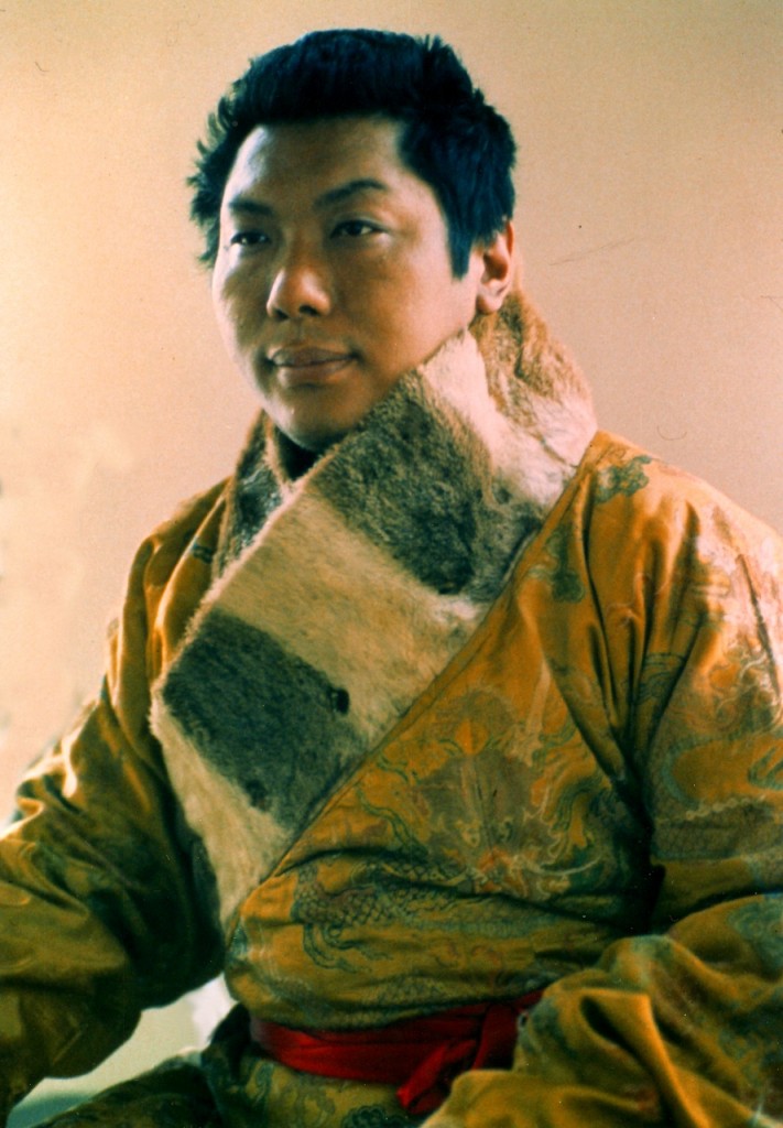 深潛入煩惱之中